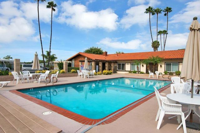 1600 E. Vista Way Space 37, Vista, CA 92084