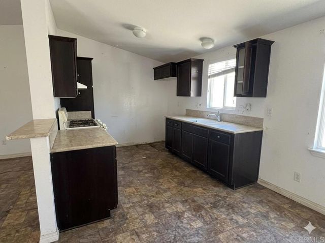 1600 E. Vista Way Space 37, Vista, CA 92084