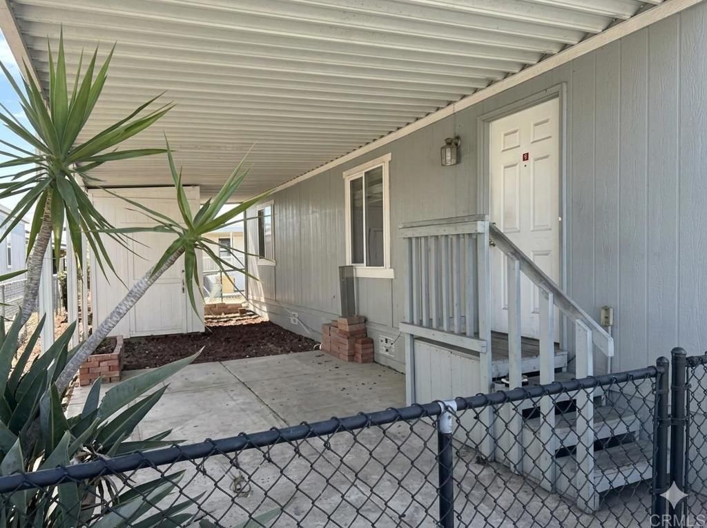 1600 E. Vista Way Space 37, Vista, CA 92084