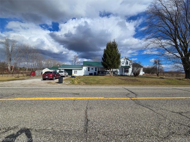 5638 N Lake Road, Marathon Township, MI 48421
