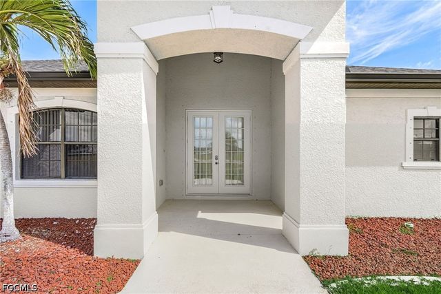 831 NW 30th ST, Cape Coral, FL 33993
