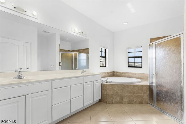 831 NW 30th ST, Cape Coral, FL 33993