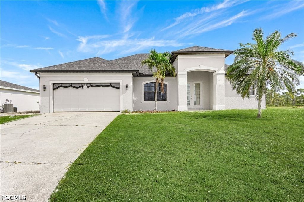 831 NW 30th ST, Cape Coral, FL 33993