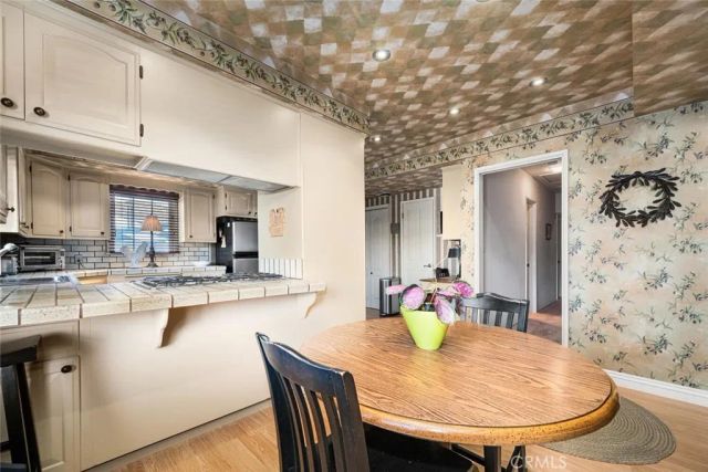 10253 Hopeland, Downey, CA 90241