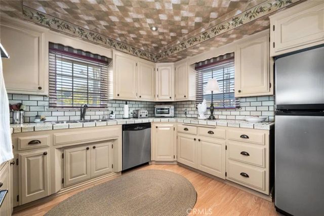 10253 Hopeland, Downey, CA 90241