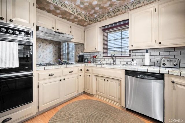 10253 Hopeland, Downey, CA 90241