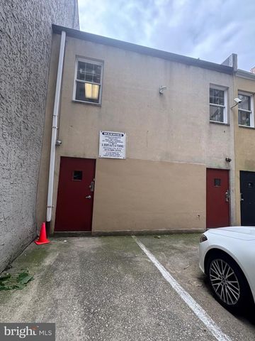 1423 SPRUCE ST, Philadelphia, PA 19102