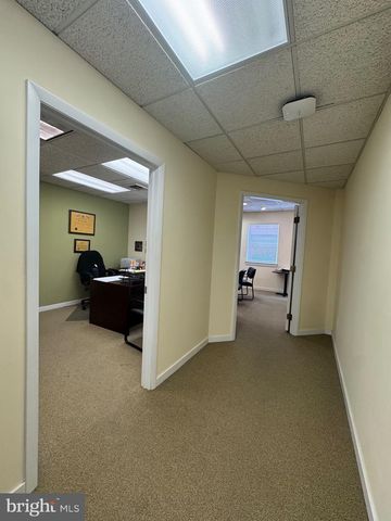 1423 SPRUCE ST, Philadelphia, PA 19102
