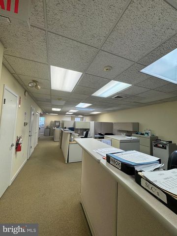 1423 SPRUCE ST, Philadelphia, PA 19102