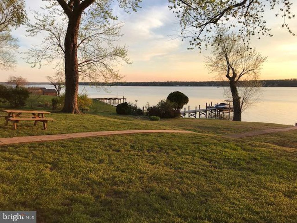 9611 POTOMAC DR, Fort Washington, MD 20744