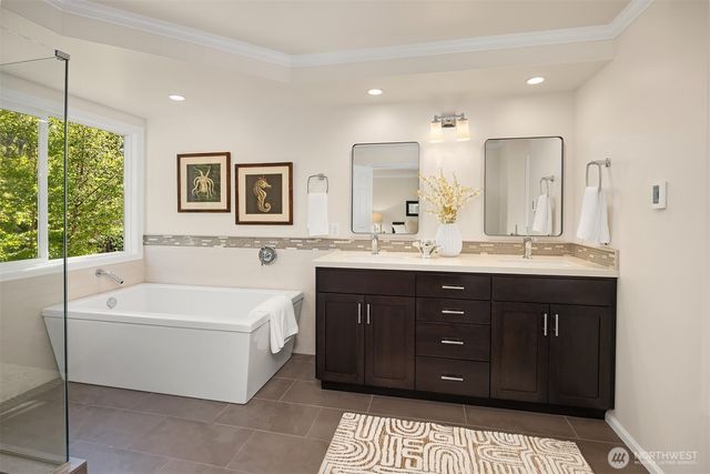26817 SE 22nd Way, Sammamish, WA 98075