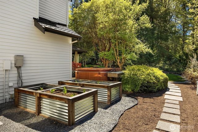 26817 SE 22nd Way, Sammamish, WA 98075