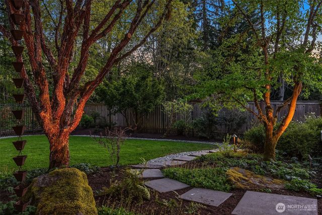 26817 SE 22nd Way, Sammamish, WA 98075