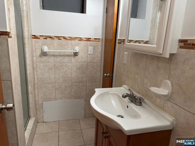 42 Liberty Street, Little Ferry, NJ 07643