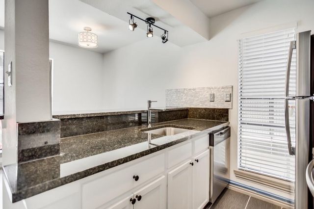 2800 Douglas Avenue 110, Dallas, TX 75219