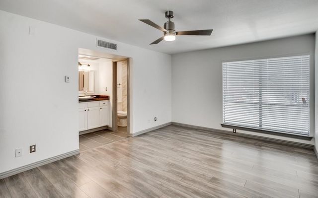 2800 Douglas Avenue 110, Dallas, TX 75219