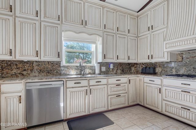 112 Bridge Street, New Iberia, LA 70563