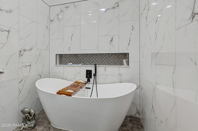 112 Bridge Street, New Iberia, LA 70563