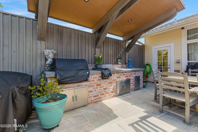 112 Bridge Street, New Iberia, LA 70563