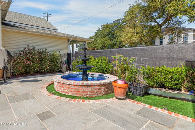 112 Bridge Street, New Iberia, LA 70563