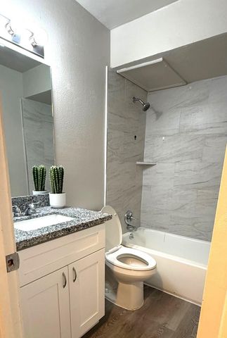 9733 Neuens Road 25, Houston, TX 77080