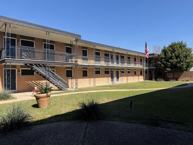 9733 Neuens Road 25, Houston, TX 77080