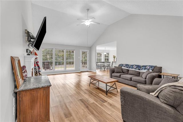 8171 Woodland Hills Drive, Semmes, AL 36575