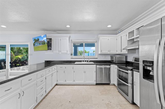 20950 SW 232nd Street, Miami, FL 33170