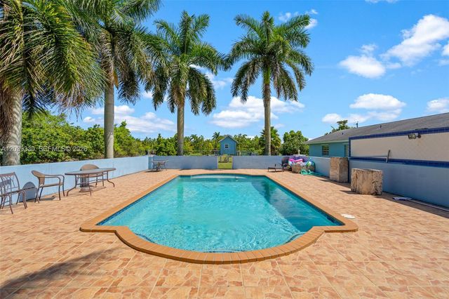 20950 SW 232nd Street, Miami, FL 33170