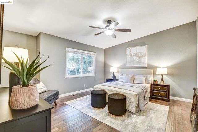 7 Saint Stephens Dr, Orinda, CA 94563