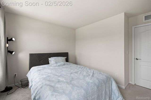 4782 Broomfield Way, Lake Orion Village, MI 48359