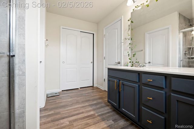 4782 Broomfield Way, Lake Orion Village, MI 48359