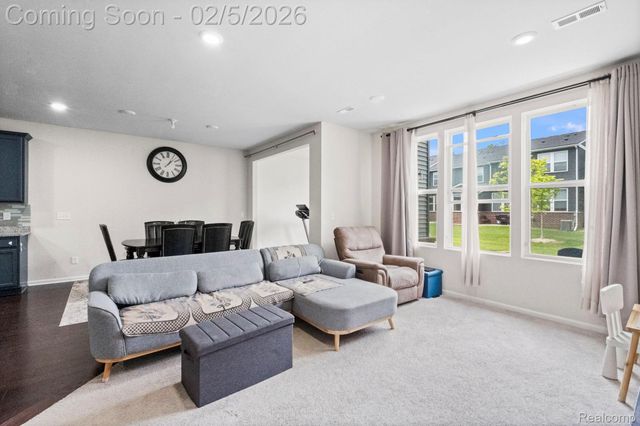 4782 Broomfield Way, Lake Orion Village, MI 48359