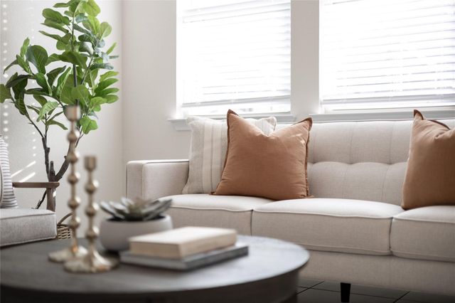 7317 Sligo DR, Austin, TX 78754