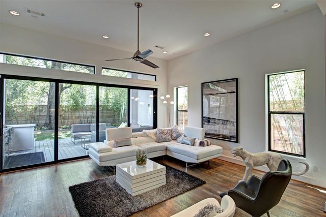 6017 San Felipe Street, Houston, TX 77057