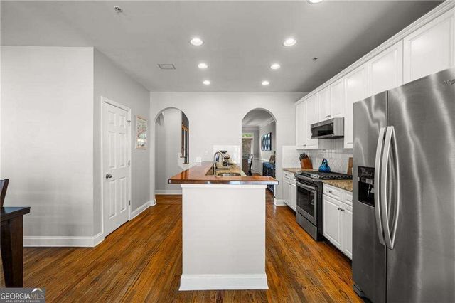 2144 Briarwood Bluff NE, Atlanta, GA 30319