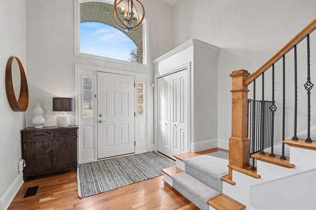 7901 Sandy Hollow Drive Se, Cascade Twp, MI 49302