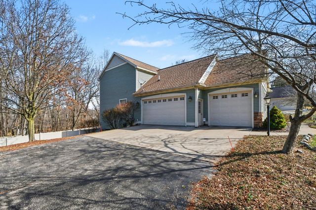 7901 Sandy Hollow Drive Se, Cascade Twp, MI 49302