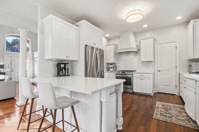 7901 Sandy Hollow Drive Se, Cascade Twp, MI 49302