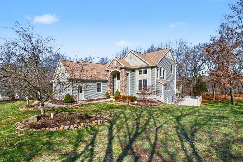 7901 Sandy Hollow Drive Se, Cascade Twp, MI 49302