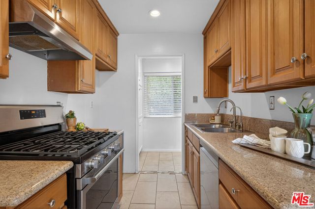 3907 La Crescenta Avenue 203, La Crescenta, CA 91214
