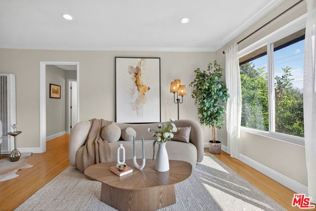 3907 La Crescenta Avenue 203, La Crescenta, CA 91214