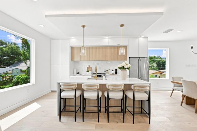 310 W COLUMBUS DRIVE 8, Tampa, FL 33602