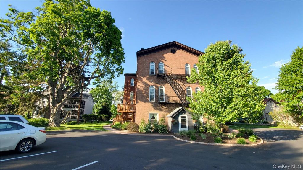 21 Idlewild Avenue 5, Cornwall On Hudson, NY 12520