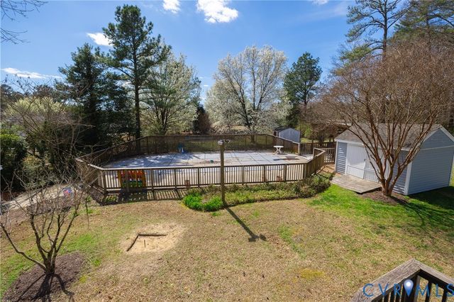 17330 Branders Bridge Rd, Colonial Heights, VA 23834