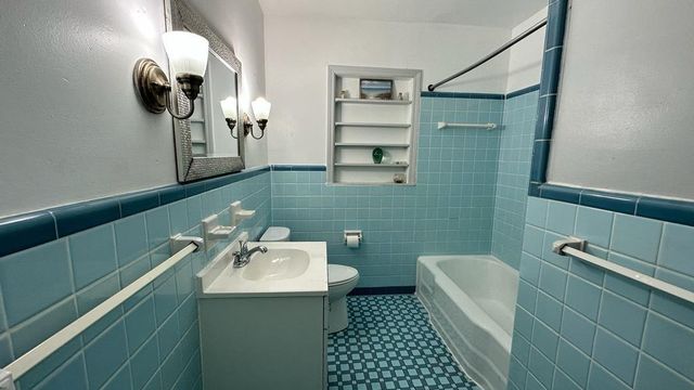 2766 Barksdale Drive N, Mobile, AL 36606