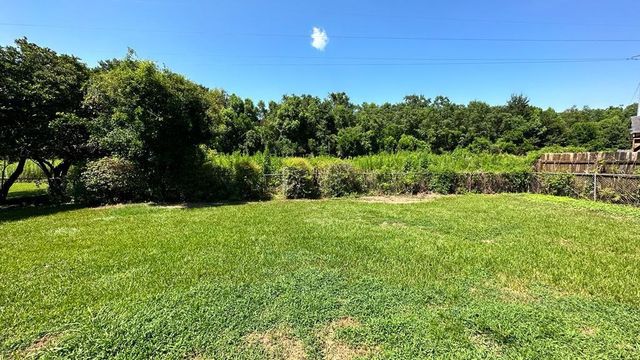 2766 Barksdale Drive N, Mobile, AL 36606