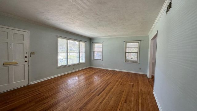 2766 Barksdale Drive N, Mobile, AL 36606