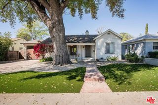 5753 Mammoth Avenue, Valley Glen, CA 91401