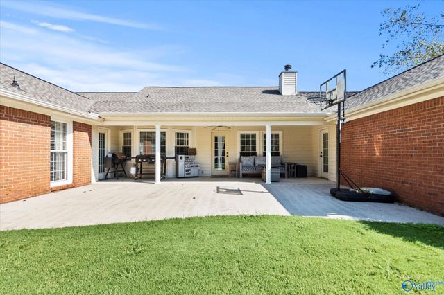 2819 Willowick Trail, Owens Cross Roads, AL 35763